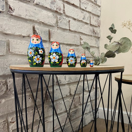 Matryoshka Russian Nesting Doll in Sarafan with Daisy Flowers Set of 5 pcs