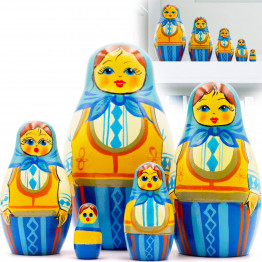Russian Doll in Bavarian Dirndl Dress Set of 5 pcs - Matryoshka in Trachten Dirndl