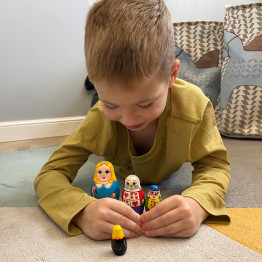 Alice in Wonderland Nesting Dolls Set of 5 pcs - Matryoshka with Alice in Wonderland Figurines