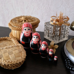Belarussian Nesting Dolls in Folk Clothes Set of 5 pcs - Matryoshka Dolls in Neglyubsky Ethnic Dress with Slavic Ornaments