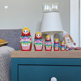 Handmade Russian Matryoshka Dolls with Hand Painted Lily Bouquet Set of 7 Pcs