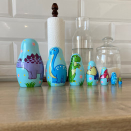 Dinosaur Nesting Dolls Set 7 pcs - Matryoshka Dolls with Dinosaur Decorations