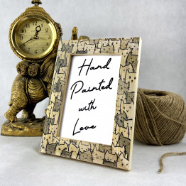 Natural Wood 4x6 Inch Picture Frame for Cat Lovers - Kitten Themed Picture Frame