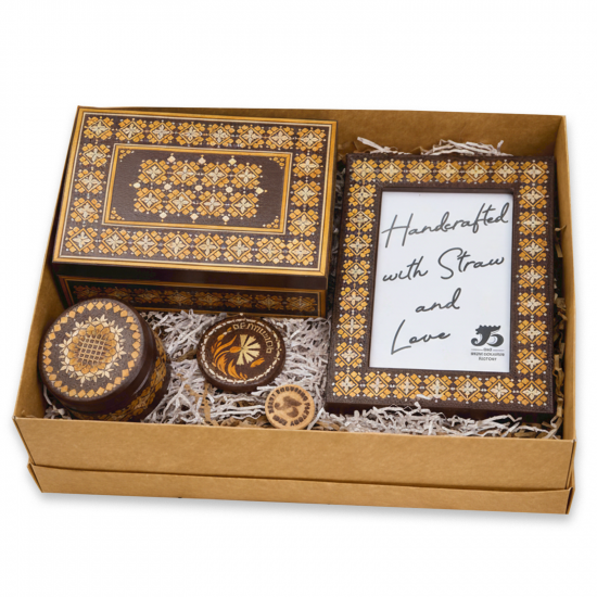 Wooden Gift Set with Straw Inlay Box, Frame and Magnet