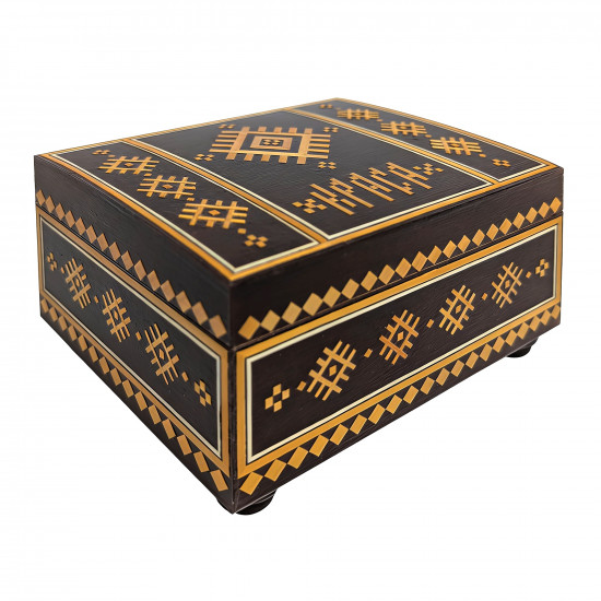 Krasa Rectangular Wooden Keepsake Box with Belarusian Straw Marquetry