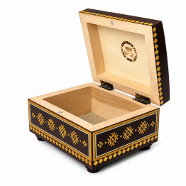 Krasa Rectangular Wooden Keepsake Box with Belarusian Straw Marquetry