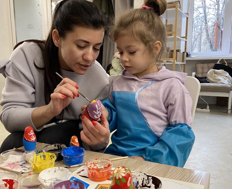 Souvenir painting workshop