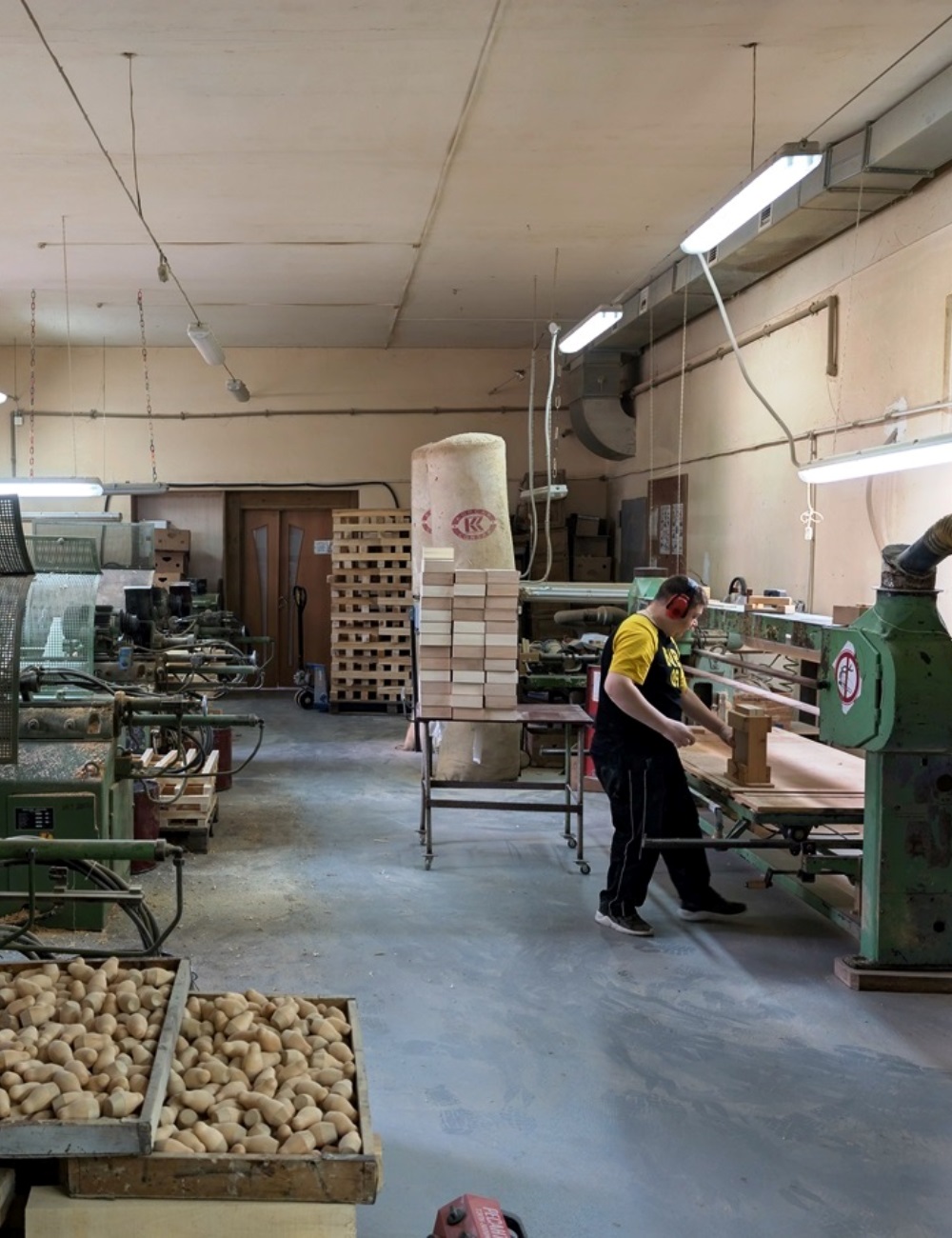 Production at Brest Souvenir Factory